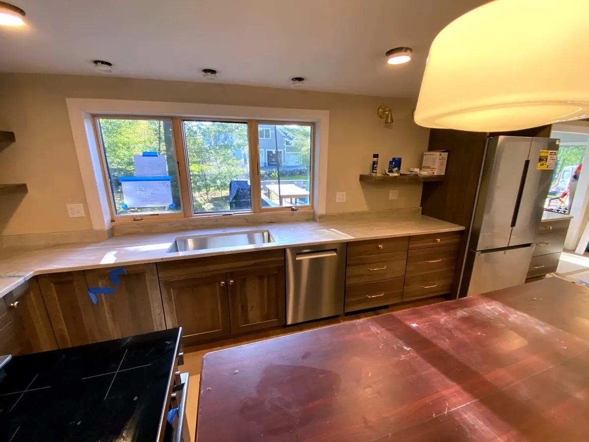 Modern kitchen renovation in quartzite